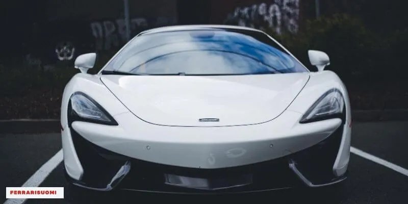 Ferrari 296 GTB vs. McLaren Artura – V6-hybridien tekninen taistelu